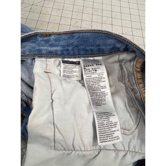 Levi’s 501 W29 L26 Distressed Light Wash Denim Jeans Women’s 29x26 Button Fly - Picture 10 of 16